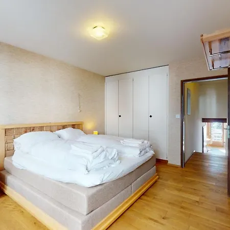 Lovely With A View - Accessible By Skis